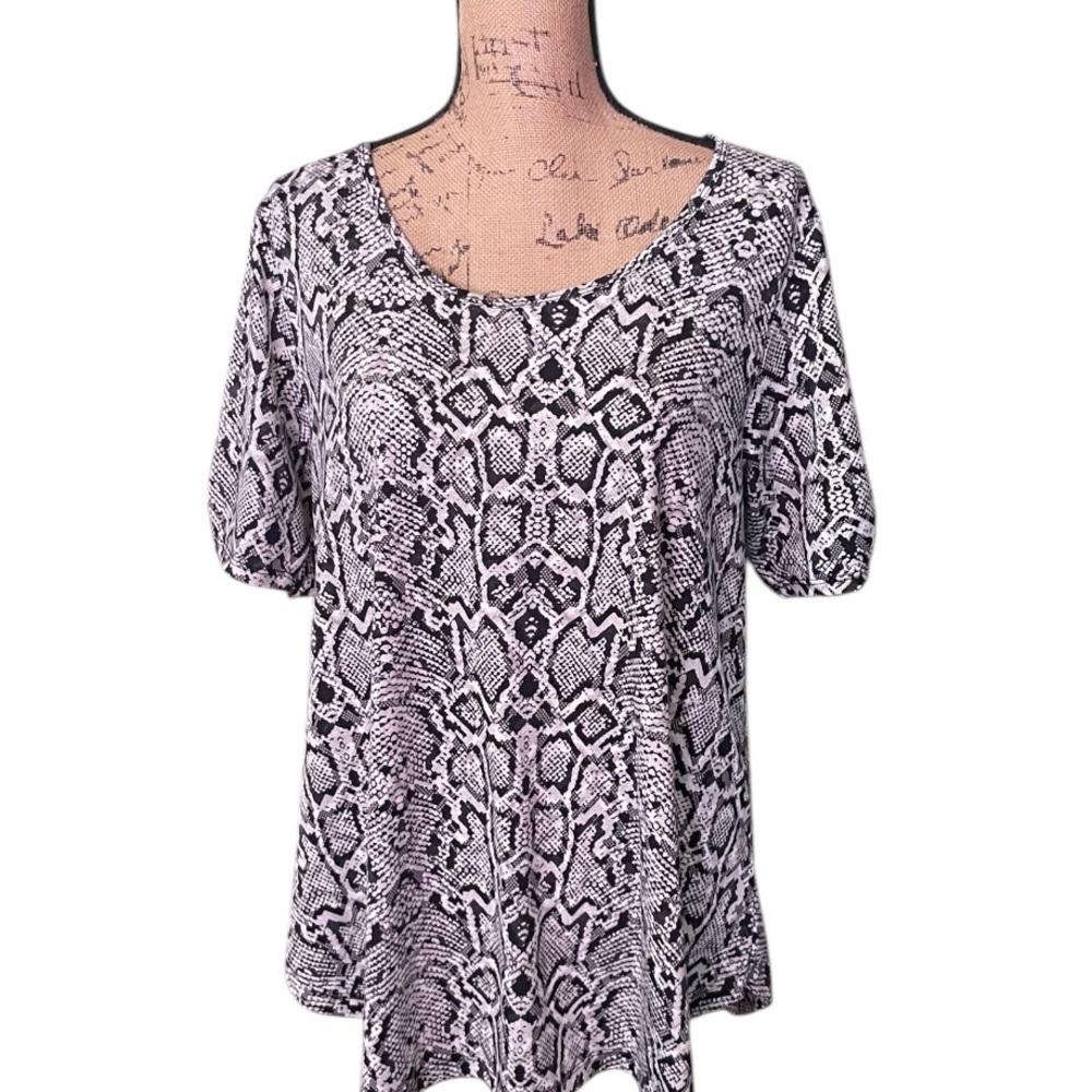 LuLaRoe Morgan Flare Tee